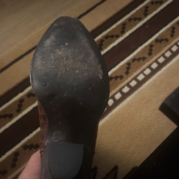 Brown/Red Crocodile Pattern Cowgirl Boots - Picture 5 of 5